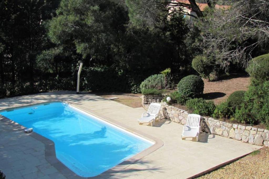 Villa 8 Pers, Climatisee, Piscine Chauffee, Un Havre De Paix Sous Les Pins Parasols Roquebrune-sur-Argens Exterior foto