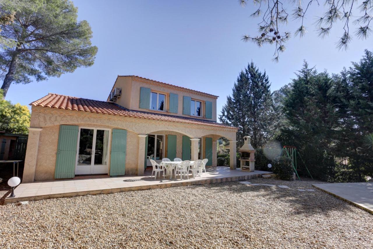 Villa 8 Pers, Climatisee, Piscine Chauffee, Un Havre De Paix Sous Les Pins Parasols Roquebrune-sur-Argens Exterior foto
