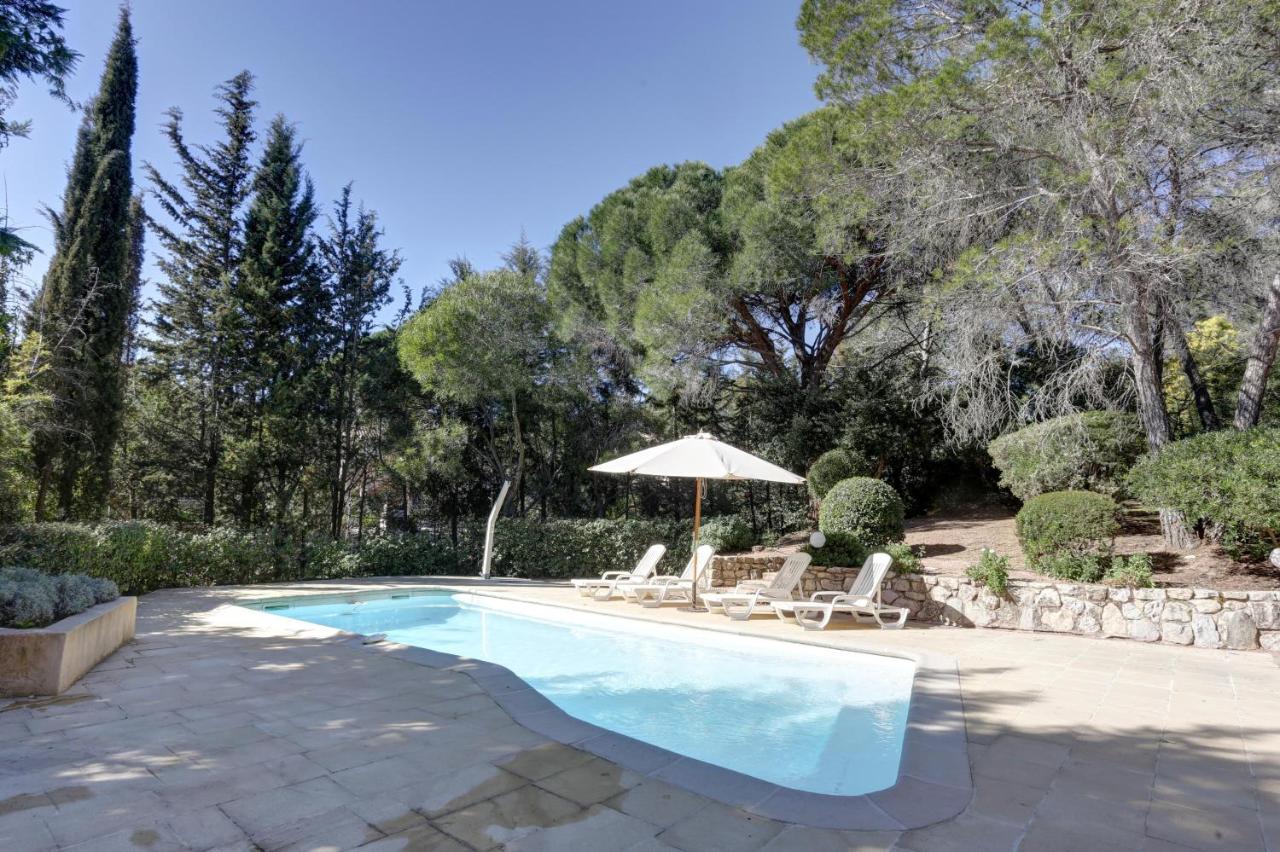 Villa 8 Pers, Climatisee, Piscine Chauffee, Un Havre De Paix Sous Les Pins Parasols Roquebrune-sur-Argens Exterior foto
