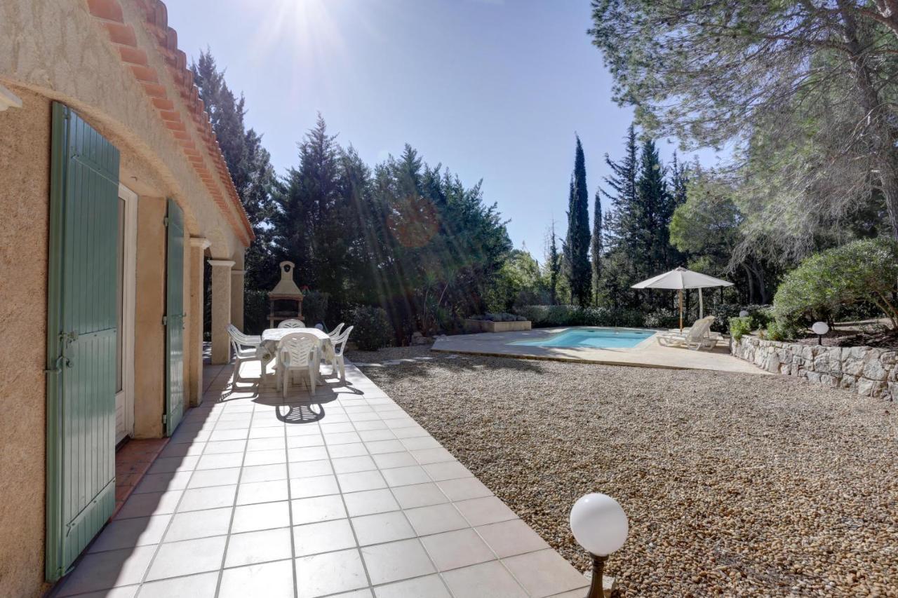 Villa 8 Pers, Climatisee, Piscine Chauffee, Un Havre De Paix Sous Les Pins Parasols Roquebrune-sur-Argens Exterior foto